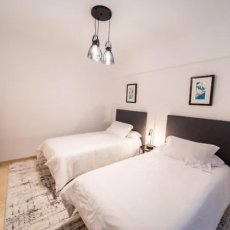 5b Townhouse In Puente Hills Apartment